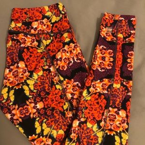 Lularoe Jordan full length workout pants